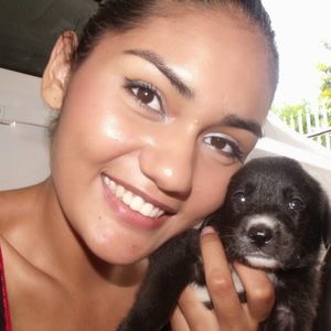 Meet your Posher, Felisa